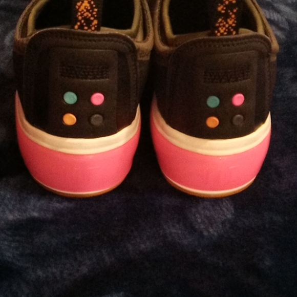 Nike Air MaxTennis Shoes - Picture 4 of 5